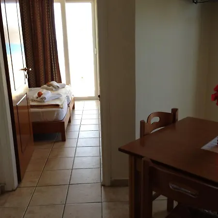 Coral Beach 3*